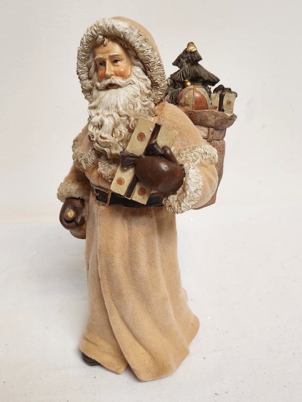 Christmas 2008 Santa Claus Tablepiece, 12" Tall